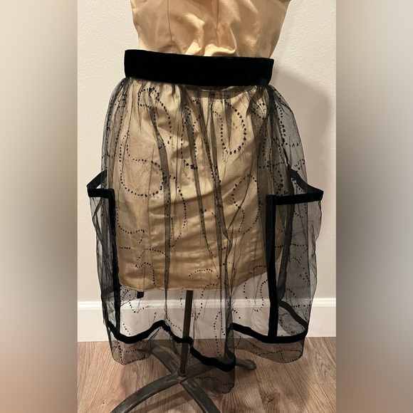 Source Unknown Accessories - Vintage Black Velvet Apron